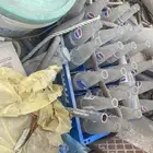 صندوق بيبسي قديم كامل و فوقه حبتين