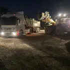 حفر وترحيل الدمار
