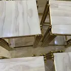 طاولة كبيره مع اربعه صغار للبيع