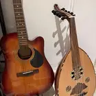 قيتار و عود للبيع بس بدون الاعواد من YAMAHA