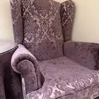كنب مع طاولة