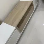 طاولة تلفزيون