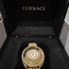 ساعة Versace الأصلية