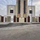 للبيع شقه علويه بمدخل مستقل تشطيب فندقي ف احد رفيده ب500الف
