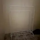 علاقة ملابس ما ابيها مجانا