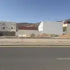 للبيع ارض تجارية في حي السلام م623 شارع35م شمالي