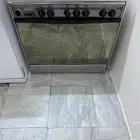 فرن خمس عيون   و غسالة صحن هاس للبيع.