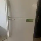 ثلاجة للبيع