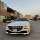 جينيسس G80 موديل 2025 باللون الابيض المطفي سعودي