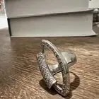 خاتم الماس له 23 سنه وزنه 12 5