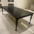 طاولة طعام نظيفه