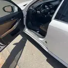 سيارة لكزس 2016