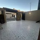 للبيع شقة دور ارضي بحوش وسيع شمال الخميس