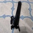 سلام عليكم   قاعدة مايك تتركب بقطعه فالطاوله