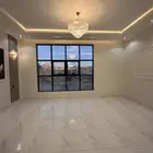 للبيع شقه علويه من 6 غرف وصاله موقعها وسعرها متميز 530الف