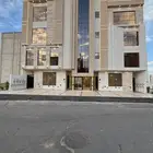 للبيع شقه ارضيه تشطيب فندقي ف ابها حطين مقابل كبري المطار