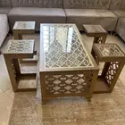 طاولة ضيافه معها 4 طاولات خدمة وطاولتين استقبال