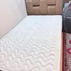 سرير ومرتبه شبه جديد للبيع