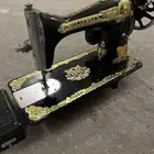 مكينة خياطة سينجر انتيكه عمرها اكثر من 35 سنه