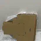 كراتين شحن لطلبات من صفقات.