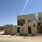للبيع فلة بحي المنصورة  الشقةببريده مساحة 372 م عمرها 5 سنوات