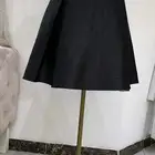 فستان قصير اسود وابيض