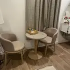 اثاث نظيف ويوجد بيع اشتراك في نادي مكه يارد للشخصين