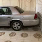 فرد مخزن ممشي قليل في قمه نظافه منوه مستخدم أهل صنف