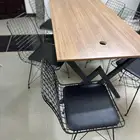 طاولة خشبية و6 كراسي