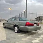 للبيع فورد جراند ماركيز 2003 غااايه للمستخدم