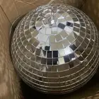 يوجد عباره هابي برثدي واتنين ديسك بول الوسط وترتر فضي جديد