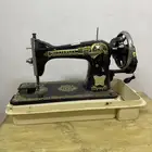 للبيع مكينة خياطه مستعمله