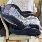 مقعد سيارة للاطفال
