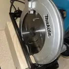 منشار كهربائي ماكيتا