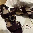 صندل فيرغامو اصلي من البوتيك جميل بالبي و مميز