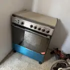 غاز فرن للبيع نظيف خمس عيون