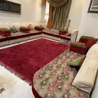 كنب نظيف مع ستاير وخداديات وفرشة للبيع