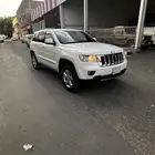 جيب شروكي مديل 2011