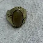 من النوادر خاتم نجراني نحاس يتوسطه حجر عقيق طبيعي