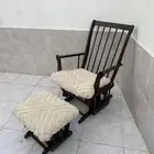 كرسي متحرك او هزاز مع مسند رجل هزاز للبيع خشب معتق