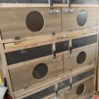 حاضنة صوص ثلاث أدوار