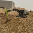 بوكلين حفر وترحيل اراضي . الرياض