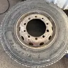 كفرات 22 5 مع جنوطها الكفر ينفع سبير فقط وشراع مطري