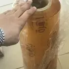 رول تغليف شفاف.