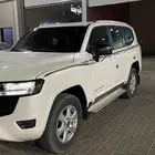 لاندكروزر 2022 جي اكس ار