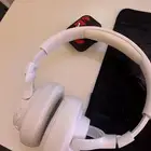 سماعات jbl جديد لي شهرين شاريهم من جرير و موجوده الفاتوره