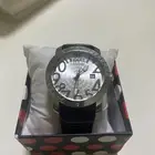 ساعتين للبيع
