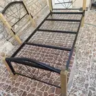 سرير للبيع