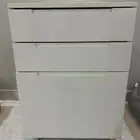 كومدينه بيضاء ثلاث دواليب