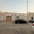 للبيع فلة دور وملحق على أرض كاملة مساحة 625 م حي الحمدانية